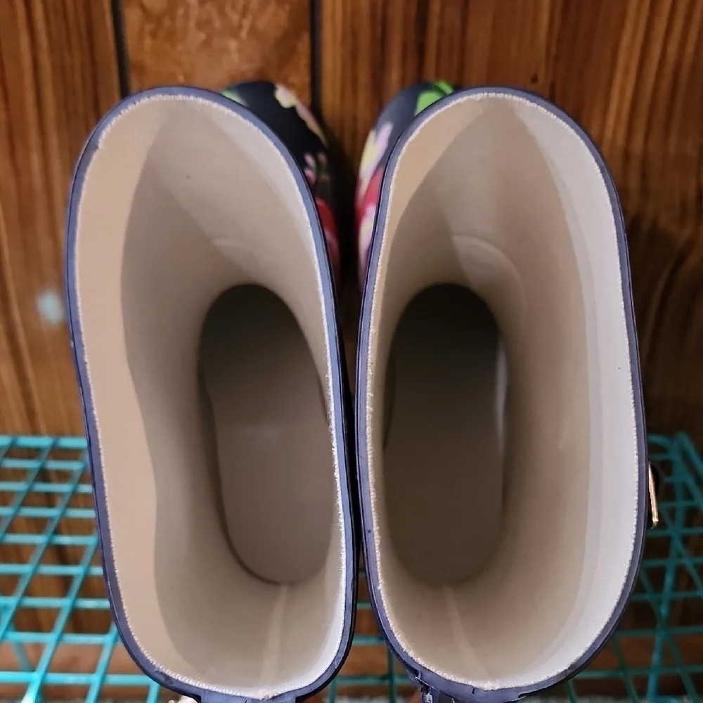 Navy Floral Rain Boots with Insulated Lining and Non-Slip Soles